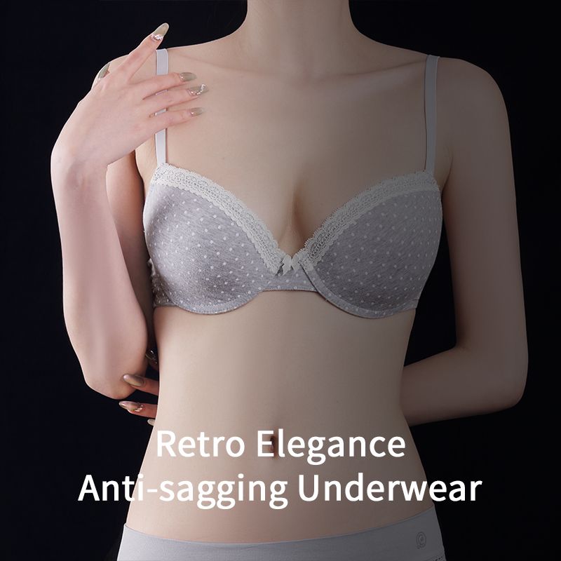 cotton bra with pad and lace trim at cup edge